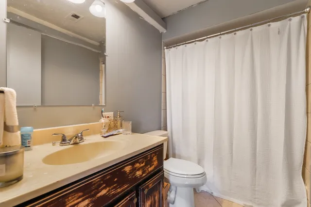 $140,000 | 11133 South 84th Avenue, Unit 3A, Palos Hills, IL 60465