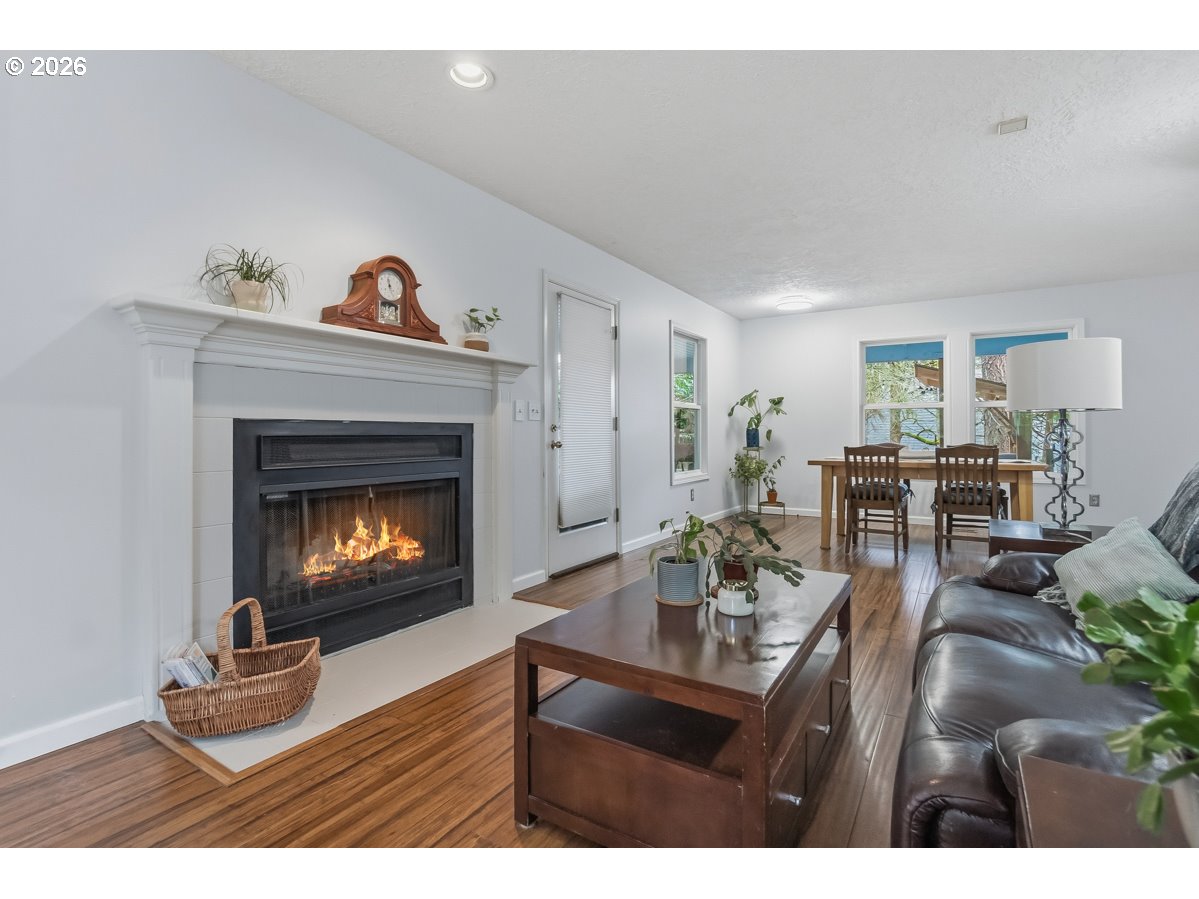 11924 Southwest 34th Avenue Portland, OR 97219 - Photo 14 of 32 Living Room/Dining Room