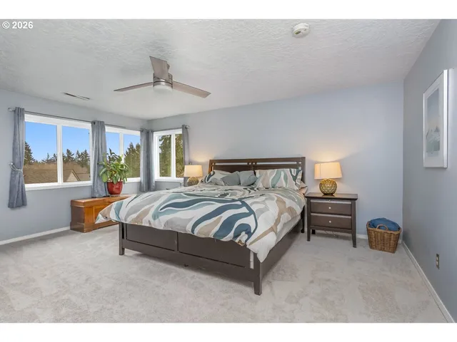 $735,000 | 11924 Southwest 34th Avenue, Portland, OR 97219