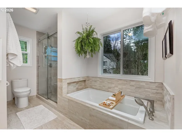 $735,000 | 11924 Southwest 34th Avenue, Portland, OR 97219