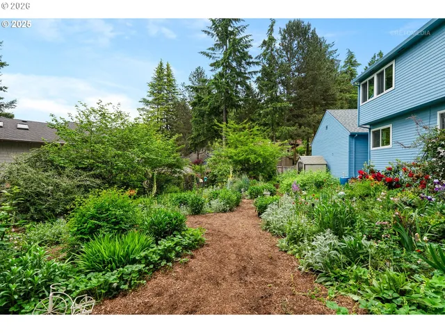 $735,000 | 11924 Southwest 34th Avenue, Portland, OR 97219
