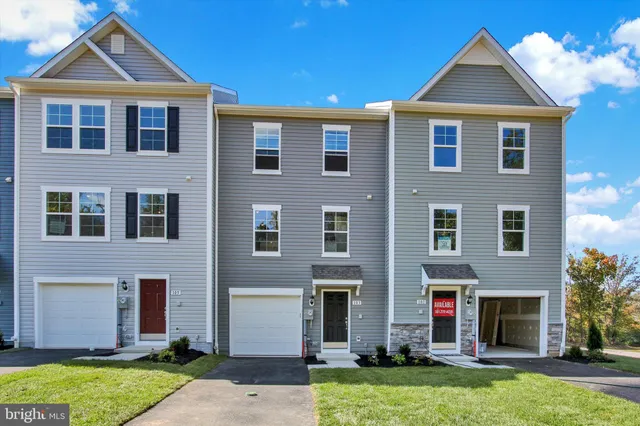 $2,100 | 103 Homestead Drive, Hanover, PA 17331