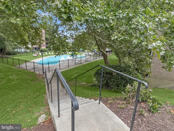 $194,900 | 7 Windblown Court, Unit 201, Baltimore, MD 21209