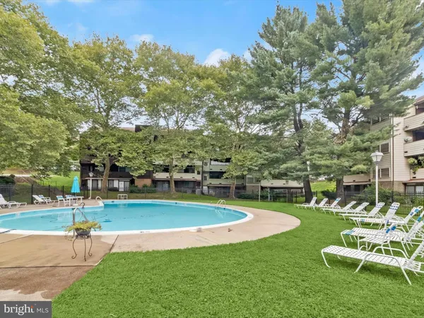 $194,900 | 7 Windblown Court, Unit 201, Baltimore, MD 21209