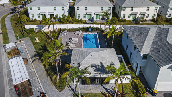 238 Osprey Preserve Boulevard Stuart, FL 34994 - Photo 30 of 31 a view of outdoor space and seating area