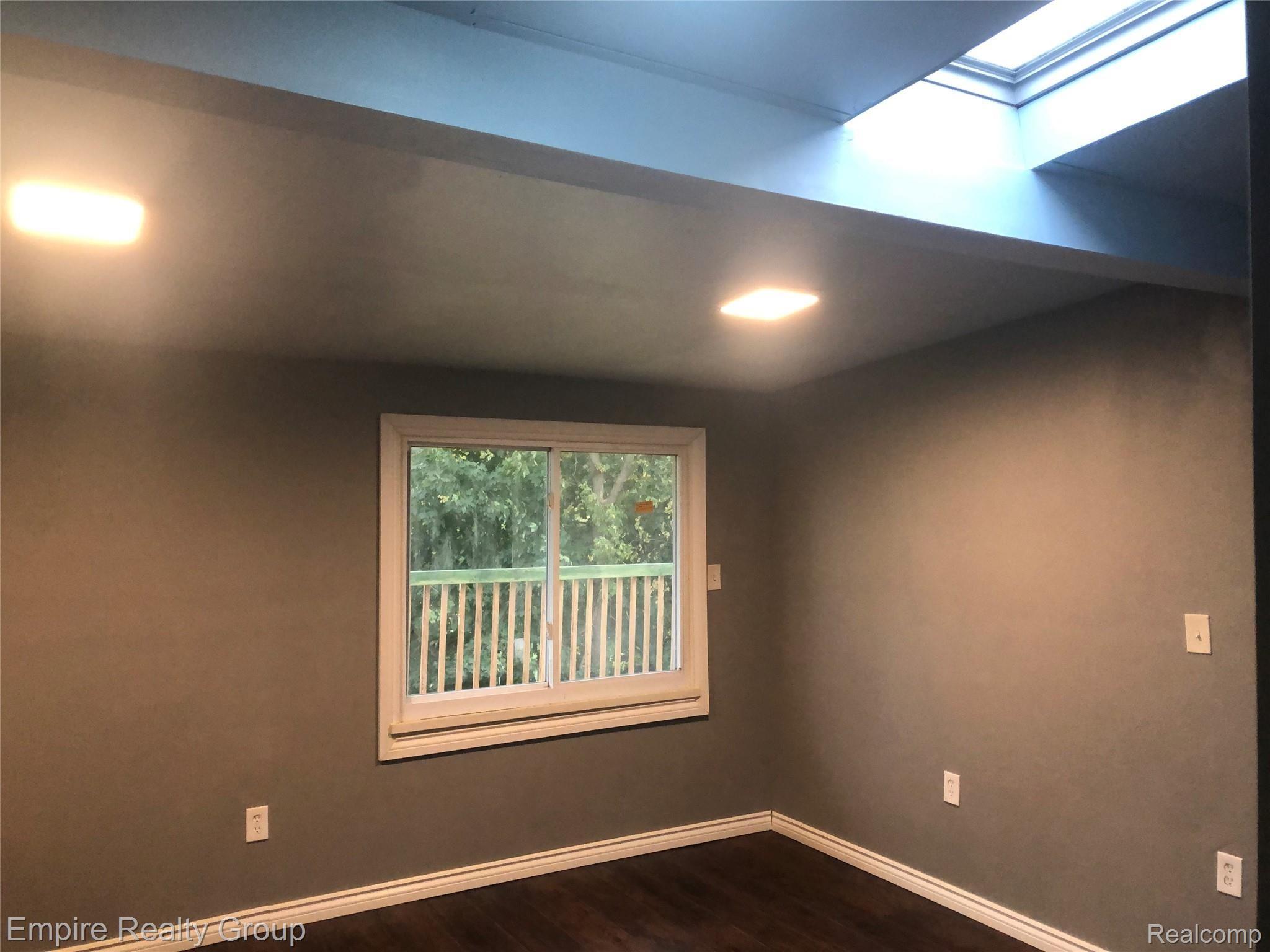 3100 Inkster Road Inkster, MI 48141 - Photo 5 of 15 42636136-2B0E-45F9-A9D5-6EA0E8E9EBA7.jpeg