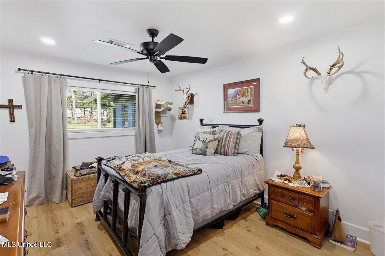 2701 Highway 80 Brandon, MS 39042 - Photo 24 of 36 Bedroom 1