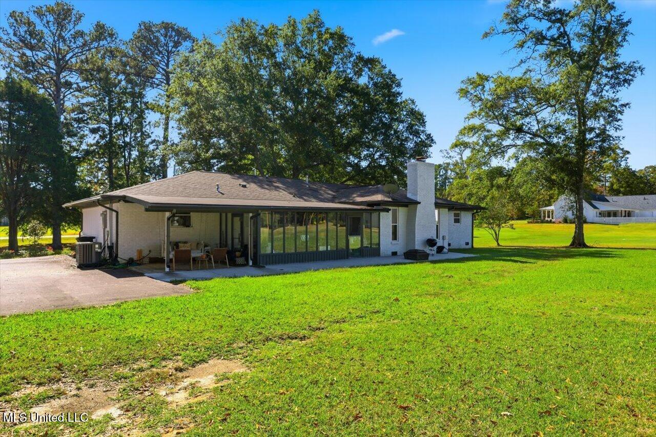 2701 Highway 80 Brandon, MS 39042 - Photo 34 of 36 Back yard