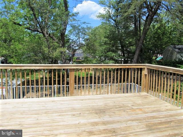 608 Fairmount Road Linthicum, MD 21090 - Photo 29 of 35