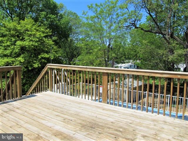 608 Fairmount Road Linthicum, MD 21090 - Photo 30 of 35