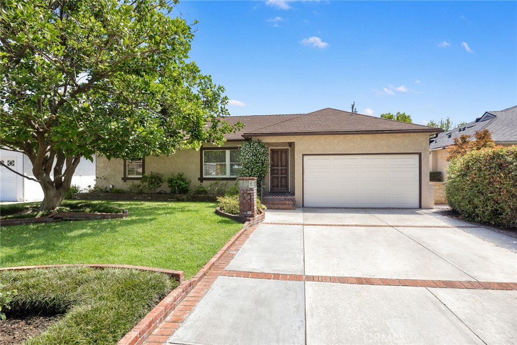 38 West Pamela Road Arcadia, CA 91007 - Photo 3 of 31
