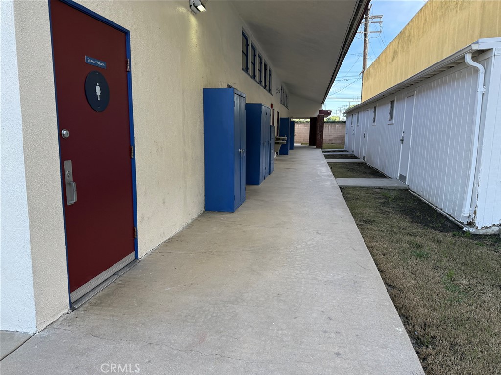 405 South Azusa Avenue Azusa, CA 91702 - Photo 35 of 70 a view of a back yard of the house