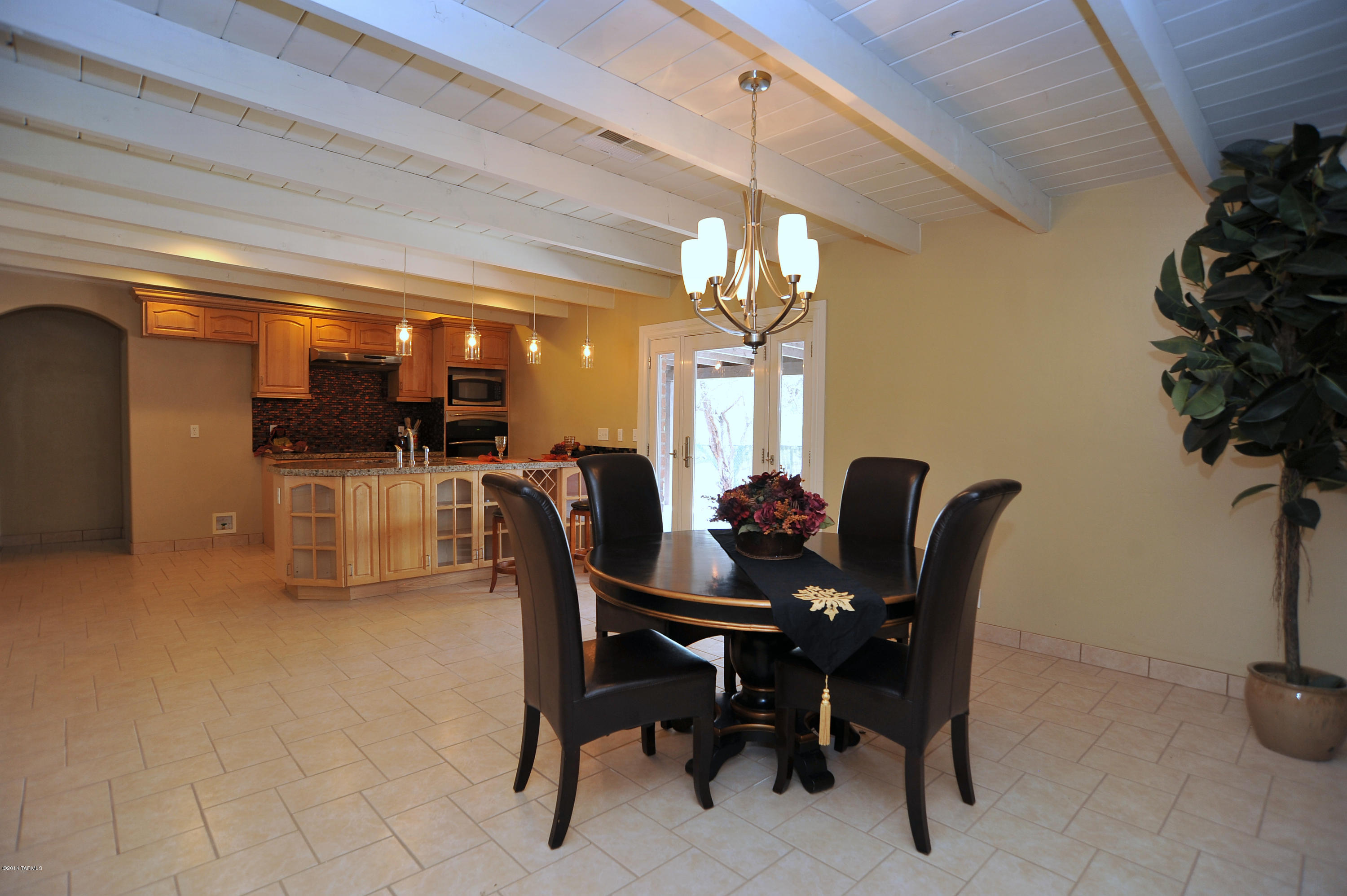 1301 West Roller Coaster Road Tucson, AZ 85704 - Photo 3 of 46 Gallery Image 3