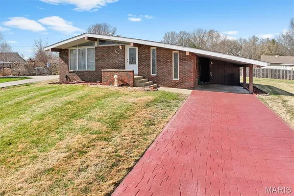 $185,000 | 595 West 4th Street, Trenton, IL 62293