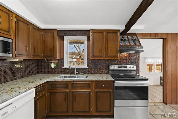 $185,000 | 595 West 4th Street, Trenton, IL 62293