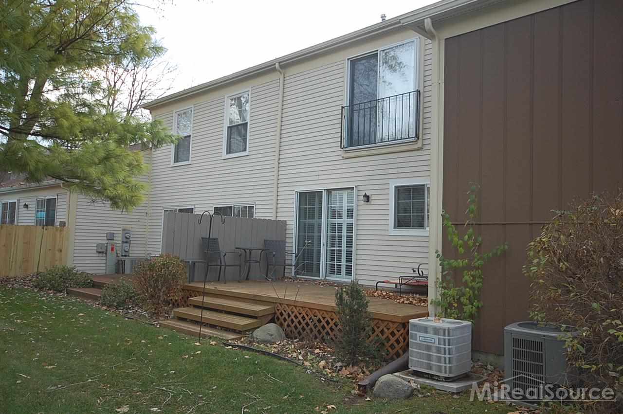 1470 Saddle Lane Rochester Hills, MI 48306 - Photo 10 of 13