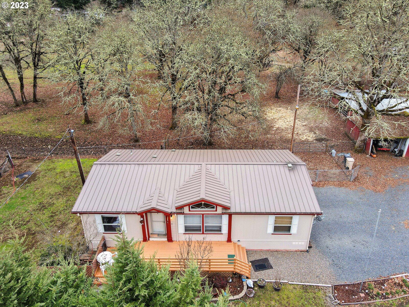 38170 Middle Ridge Road Lebanon, OR 97355 - Photo 3 of 31 Gallery Image 3