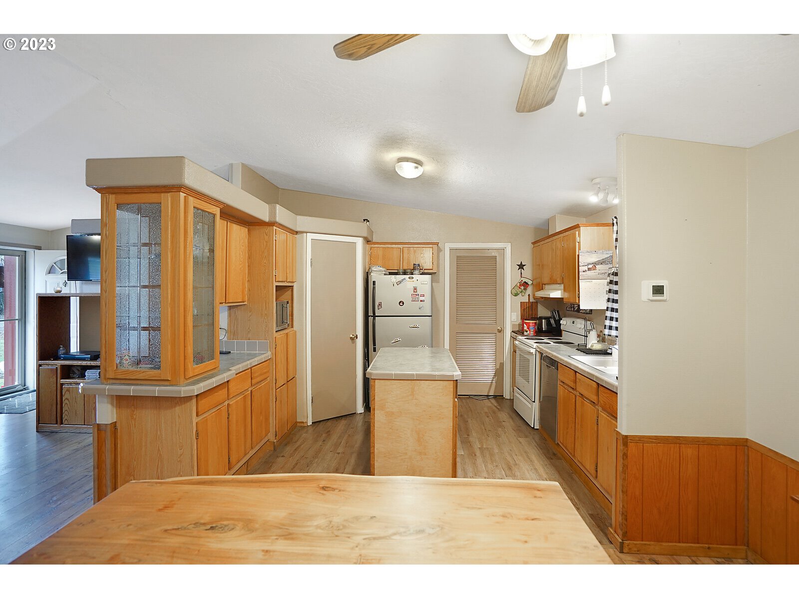 38170 Middle Ridge Road Lebanon, OR 97355 - Photo 10 of 31 Gallery Image 10