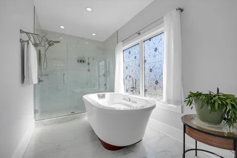 $1,529,000 | 37 Carlton Avenue, Port Washington, NY 11050