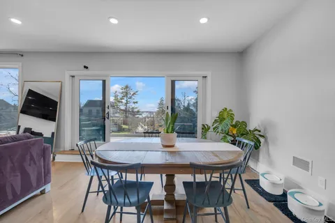 $1,529,000 | 37 Carlton Avenue, Port Washington, NY 11050