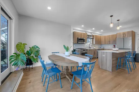 $1,529,000 | 37 Carlton Avenue, Port Washington, NY 11050