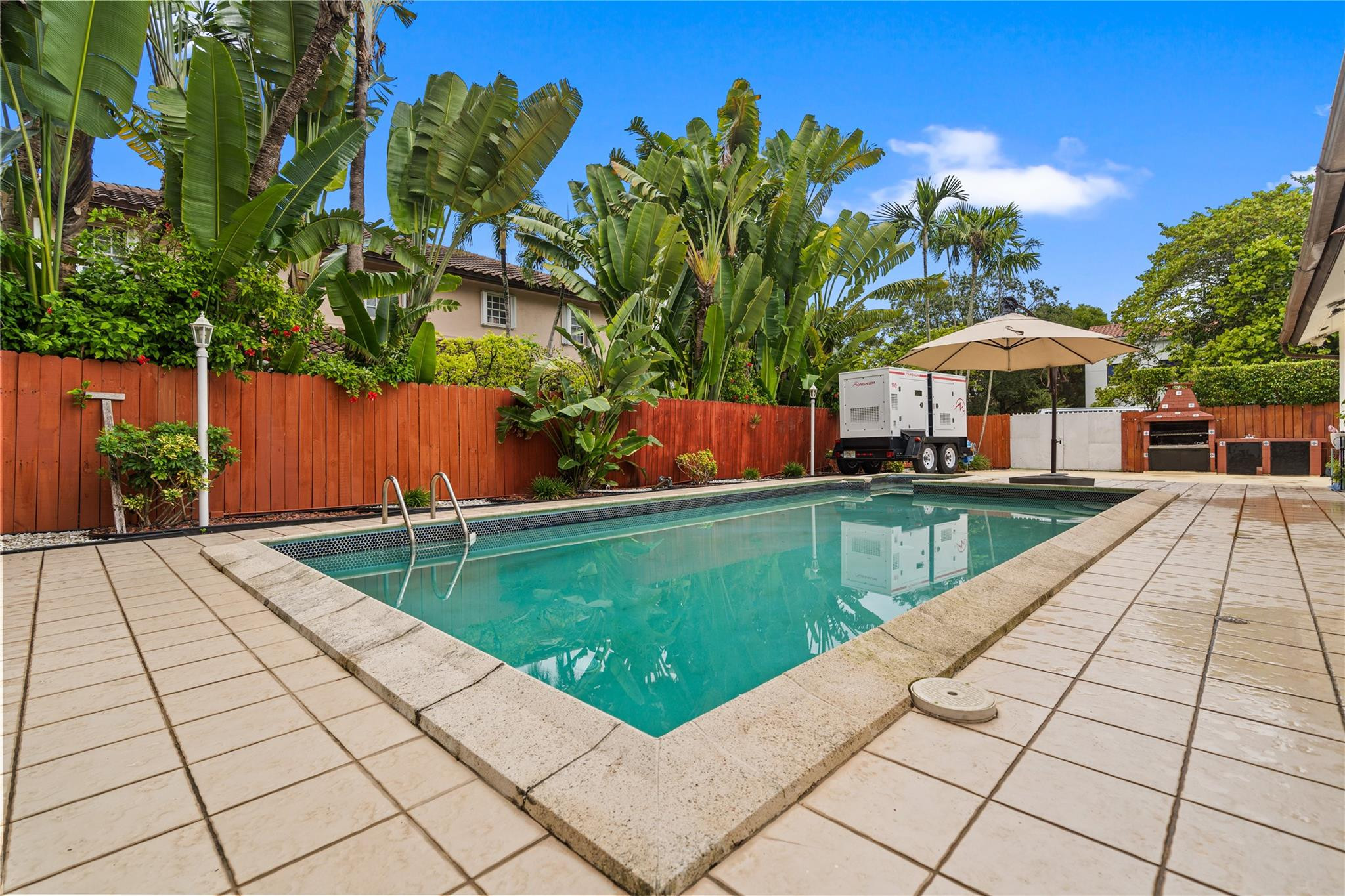 7440 Southwest 93rd Avenue Miami, FL 33173 - Photo 15 of 50 a view of a backyard with plants