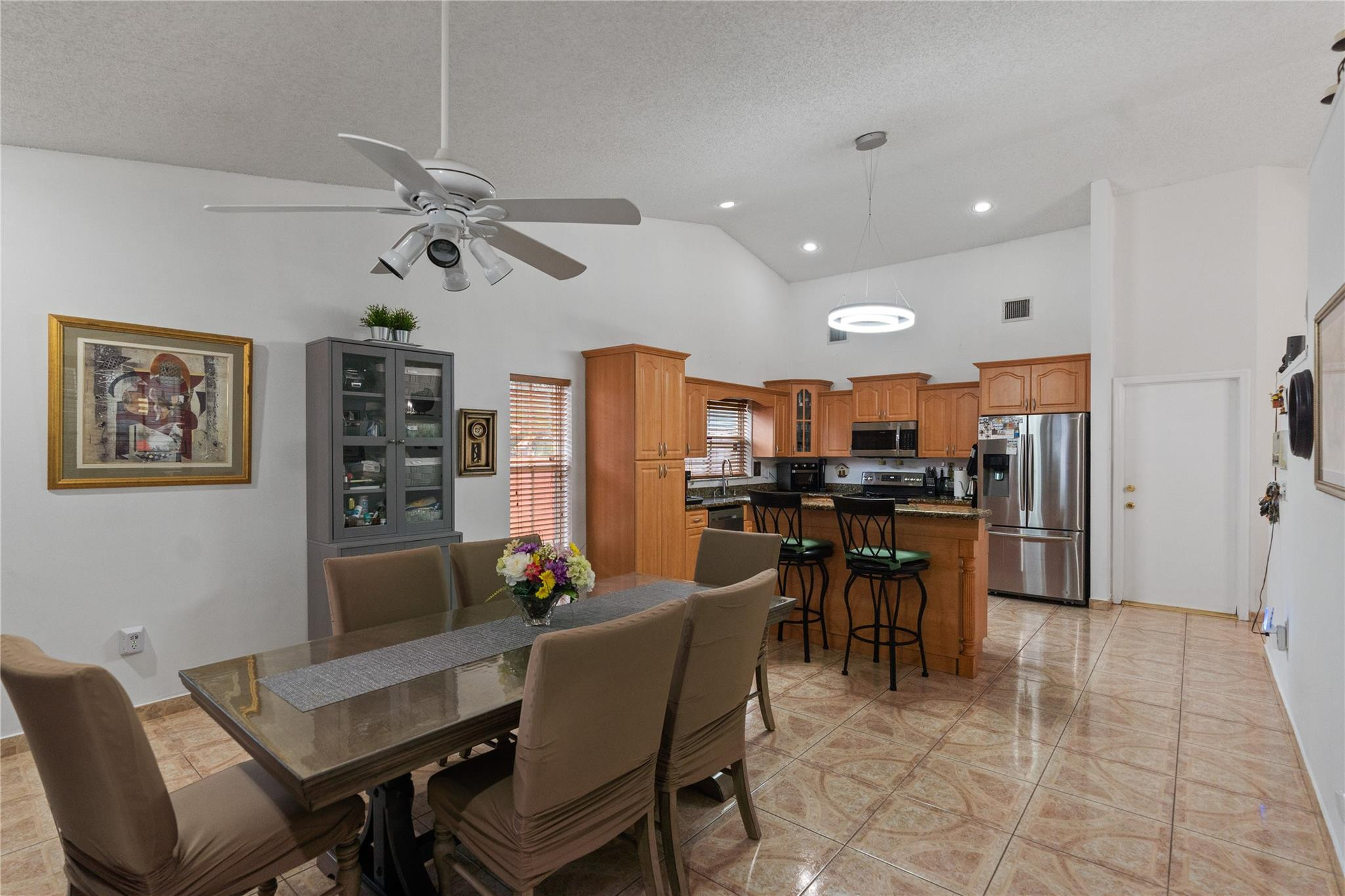7440 Southwest 93rd Avenue Miami, FL 33173 - Photo 31 of 50 a view of a dining room with furniture