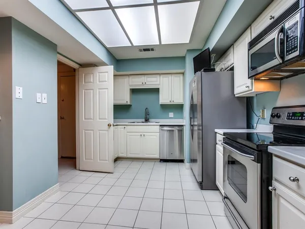 $3,600 | 5200 Keller Springs Road, Unit 227, Dallas, TX 75248