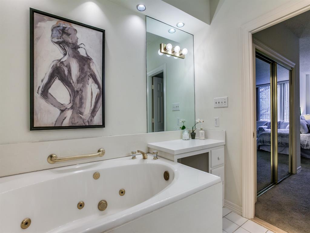 5200 Keller Springs Road, Unit 227 Dallas, TX 75248 - Photo 18 of 24 Primary