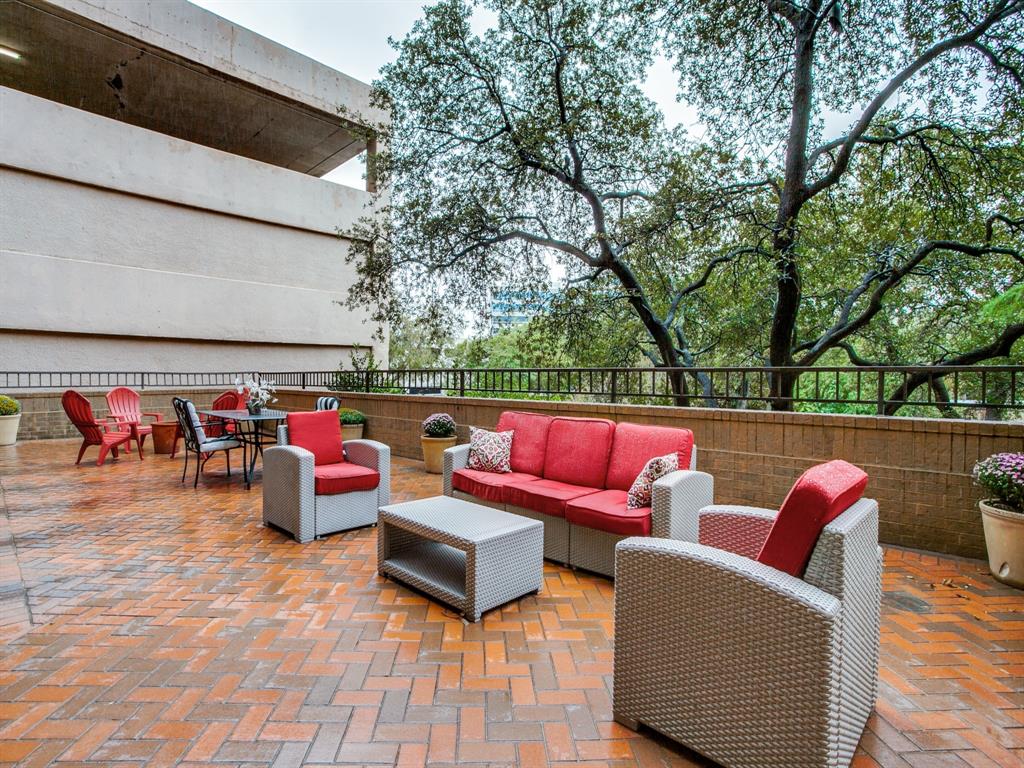 5200 Keller Springs Road, Unit 227 Dallas, TX 75248 - Photo 7 of 24 700 sf private terrace