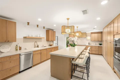 $2,495,000 | 4877 Pineview Circle, Delray Beach, FL 33445