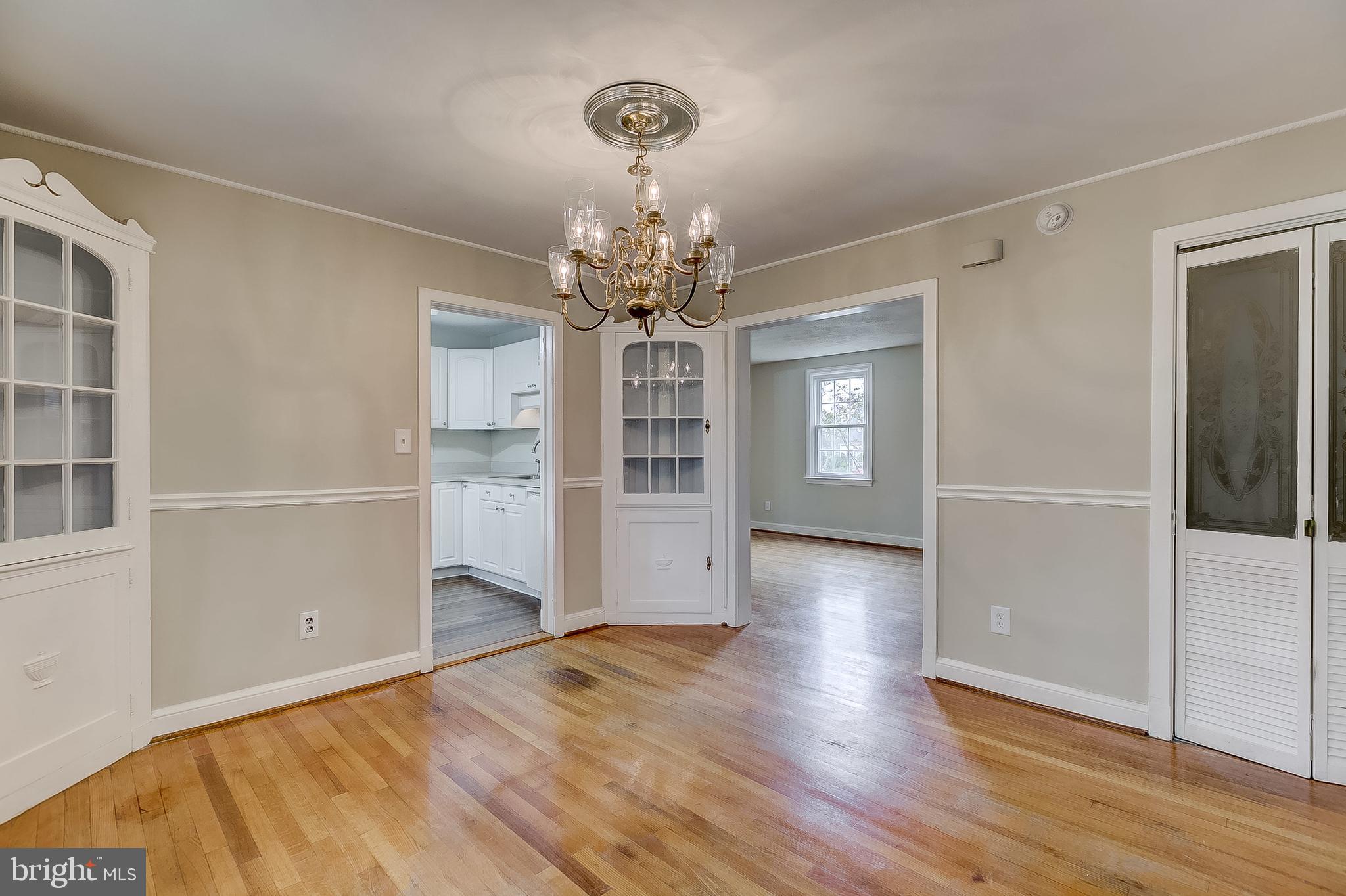 502 West Joppa Road Baltimore, MD 21204 - Photo 9 of 49 Built In Corner Cabinets