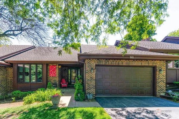 $450,000 | 845 Brian Court, Gurnee, IL 60031