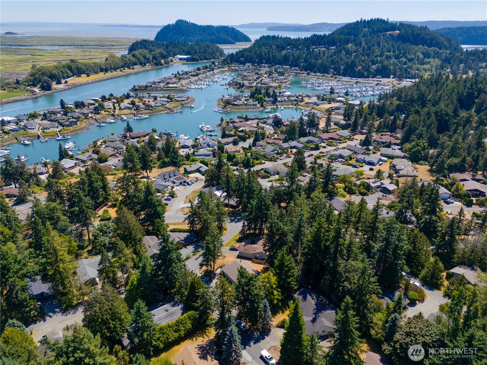 399 Tilingit Place La Conner, WA 98257 - Photo 2 of 39