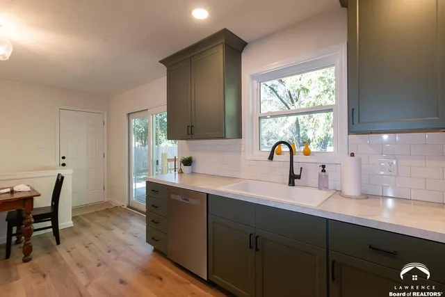 $315,000 | 1524 East 28th Terrace, Lawrence, KS 66046