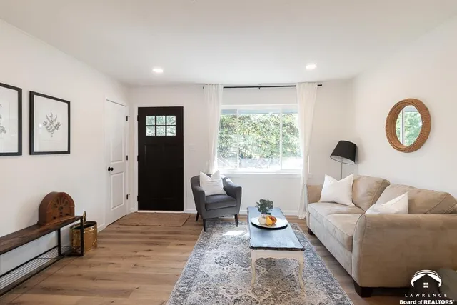 $315,000 | 1524 East 28th Terrace, Lawrence, KS 66046