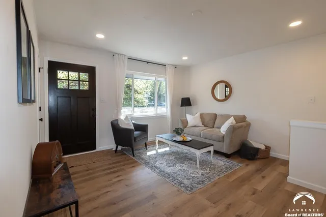 $315,000 | 1524 East 28th Terrace, Lawrence, KS 66046