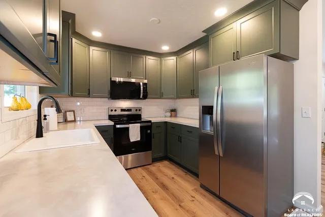 $315,000 | 1524 East 28th Terrace, Lawrence, KS 66046