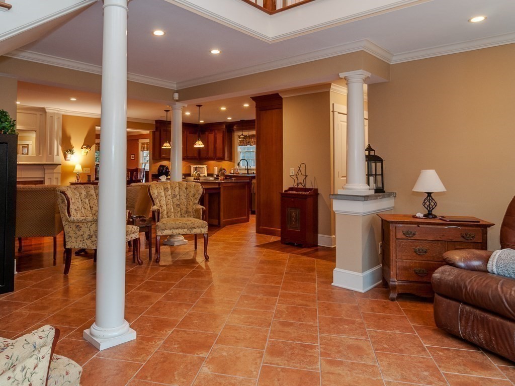 1156 Main Road Westport, MA 02790 - Photo 16 of 31 Gallery Image 16