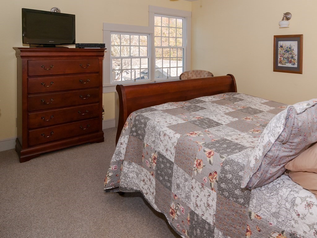 1156 Main Road Westport, MA 02790 - Photo 27 of 31 Gallery Image 27