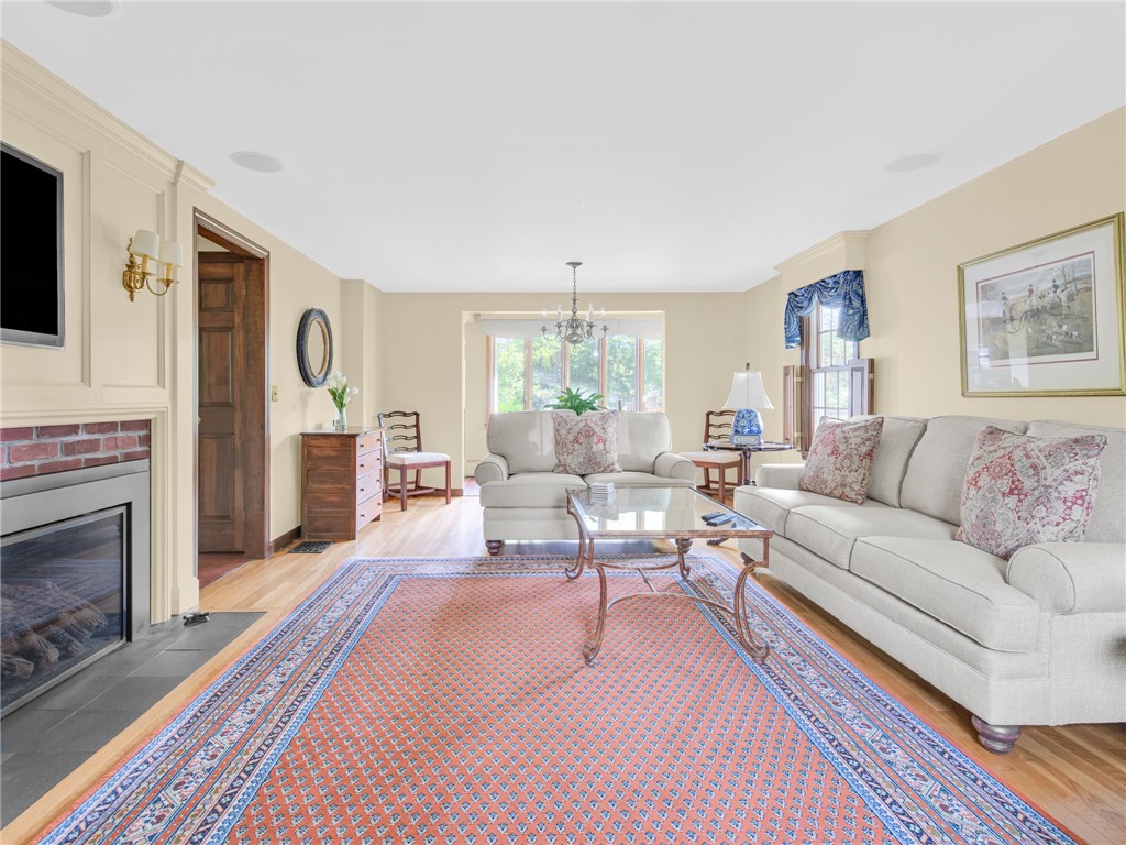 10 Ridgefield Drive East Greenwich, RI 02818 - Photo 17 of 38