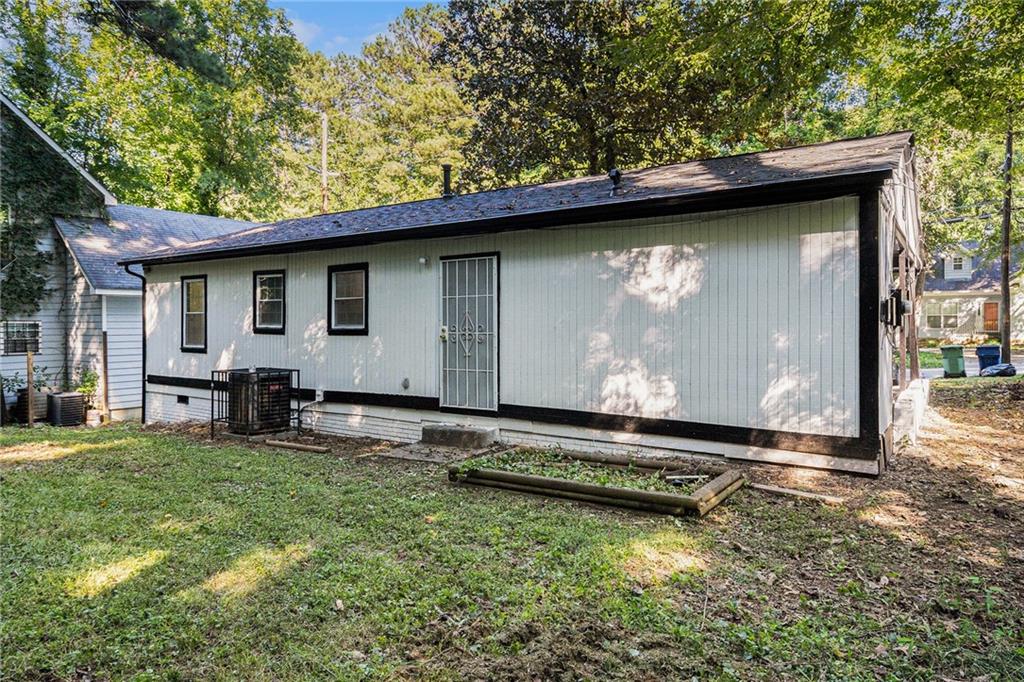 836 Bolton Road Northwest Atlanta, GA 30331 - Photo 21 of 23