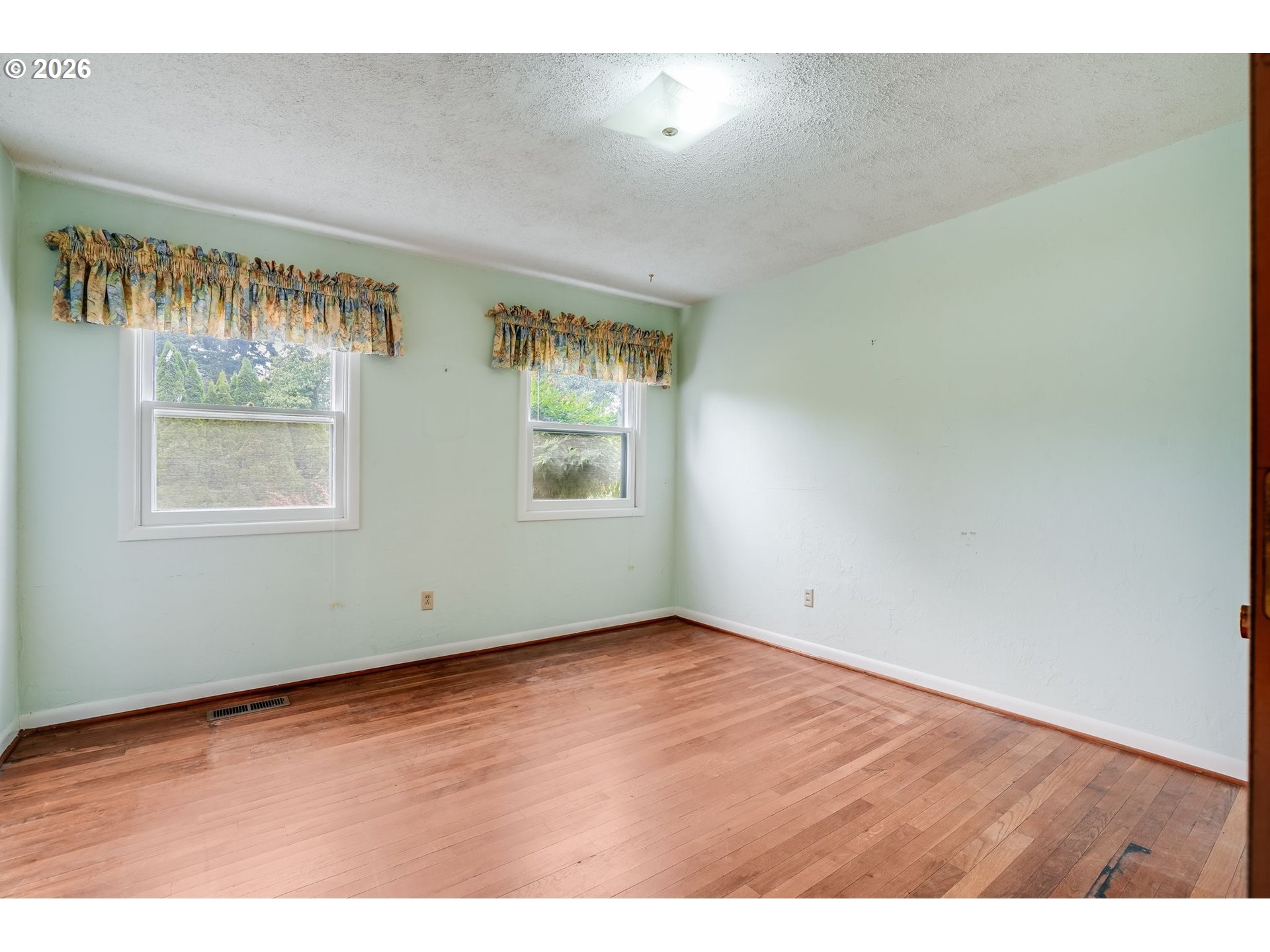 2537 B Street Hubbard, OR 97032 - Photo 27 of 43 Bedroom