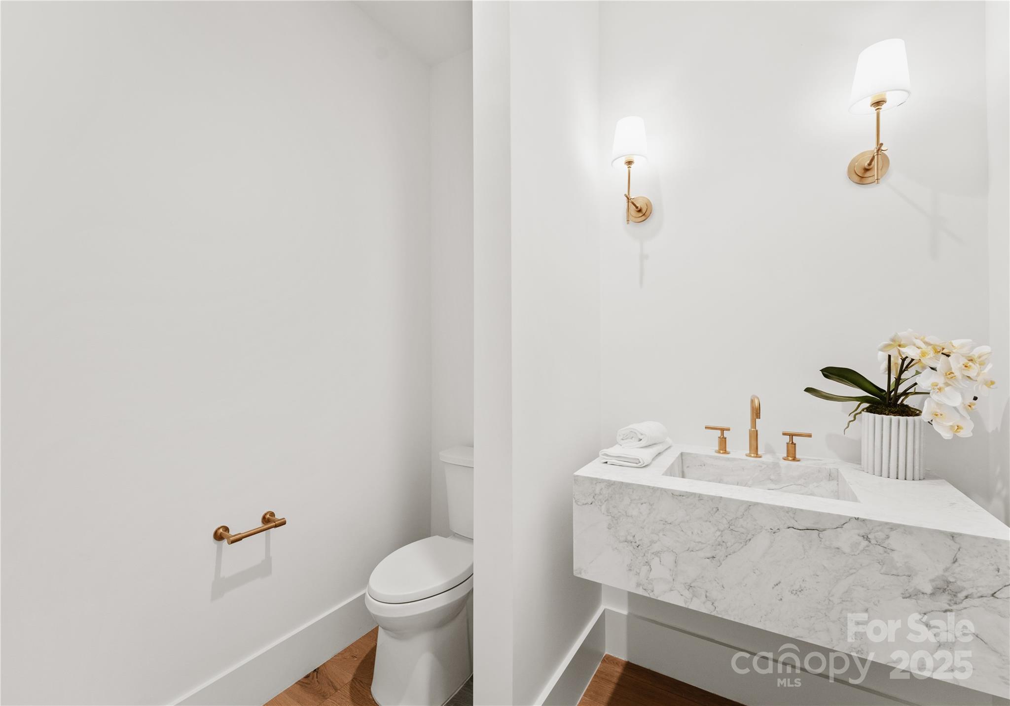 130 Cherokee Road, Unit 403 Charlotte, NC 28207 - Photo 18 of 37