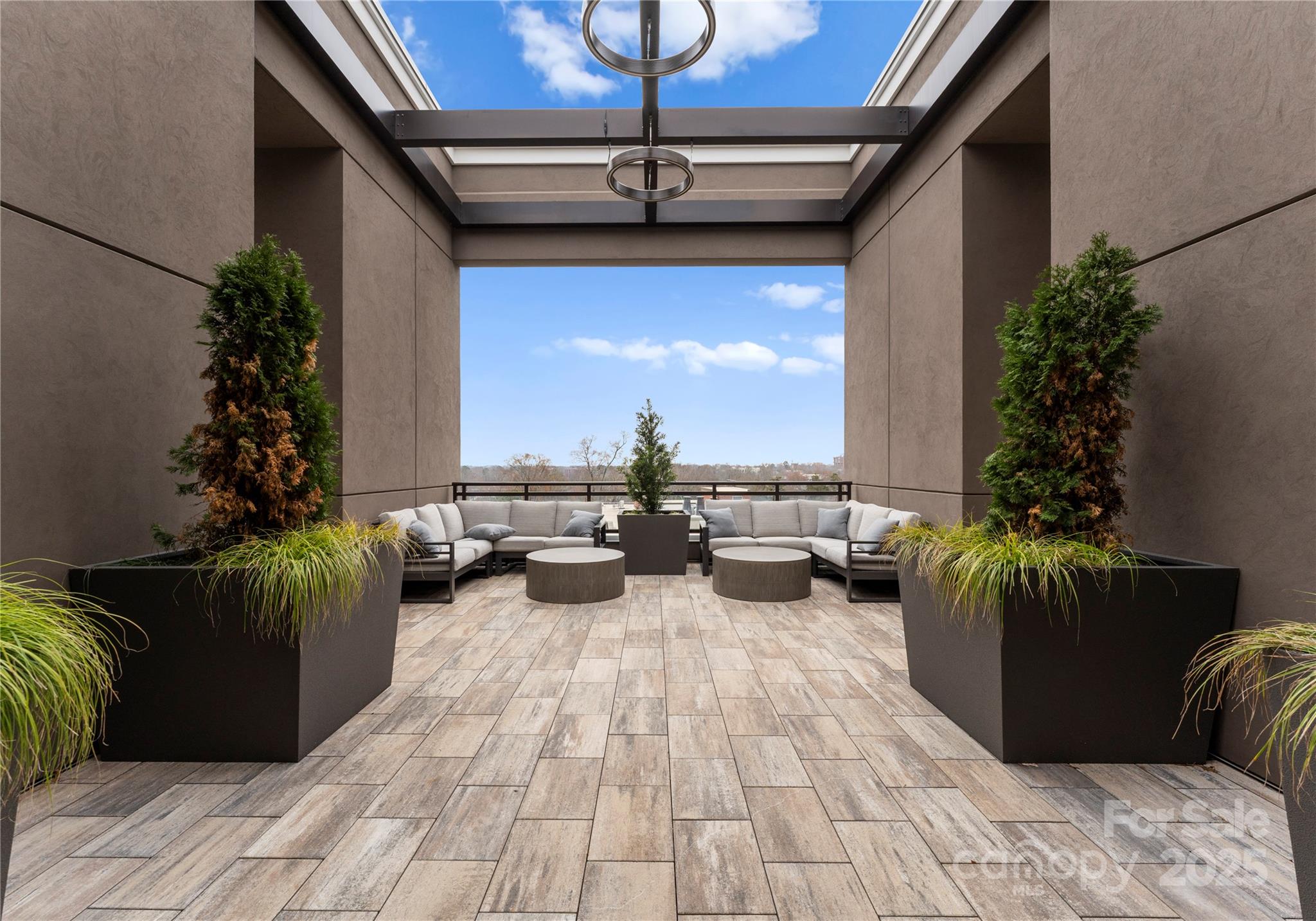 130 Cherokee Road, Unit 403 Charlotte, NC 28207 - Photo 30 of 37