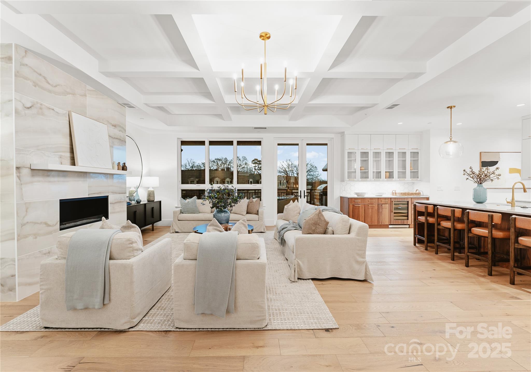 130 Cherokee Road, Unit 403 Charlotte, NC 28207 - Photo 5 of 37