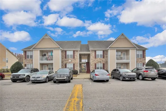 $195,000 | 1329 Kershaw Loop, Unit 139, Fayetteville, NC 28314