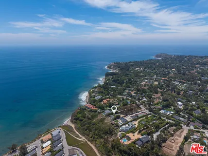 $19,450,000 | 6734 Zumirez Drive, Malibu, CA 90265