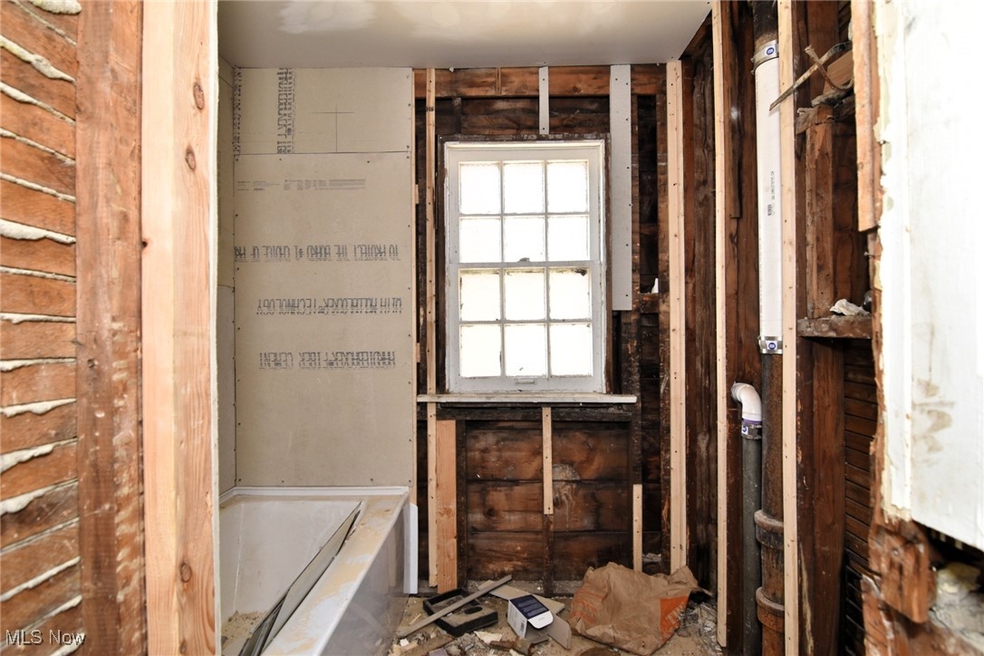 3624 Rolliston Road Cleveland, OH 44120 - Photo 15 of 46 Gallery Image 15