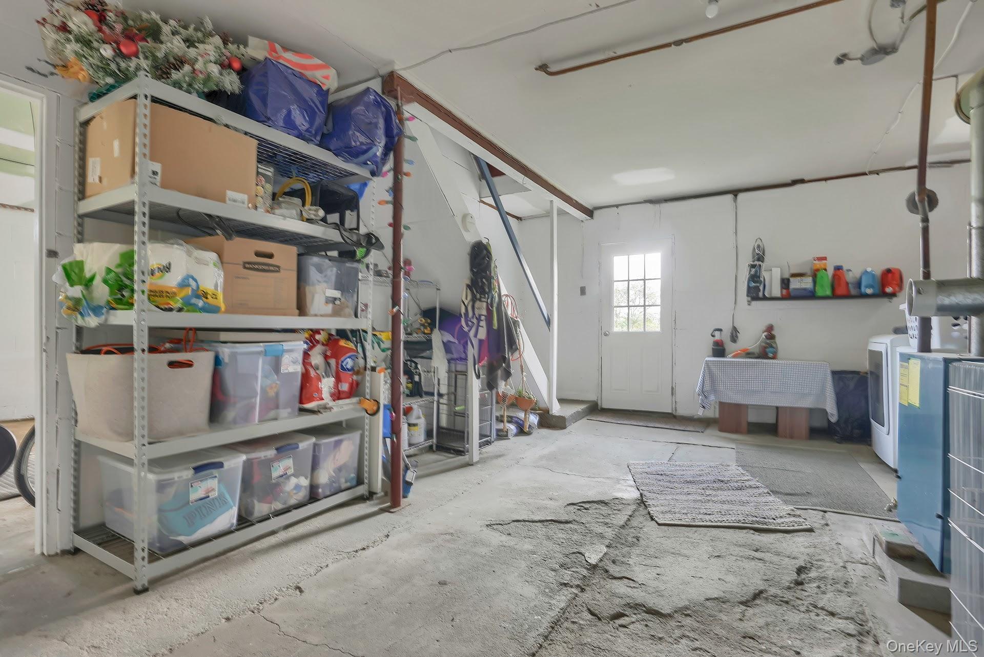 71 Greycourt Road Chester, NY 10918 - Photo 28 of 38 Garage featuring washer and clothes dryer